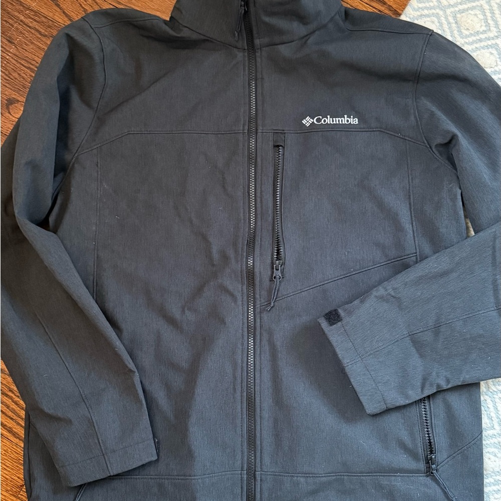 Columbia men’s charcoal gray Jacket